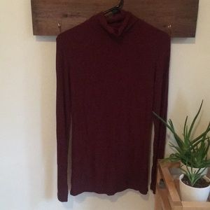 Ribbed cowl neck long sleeve T-shirt
